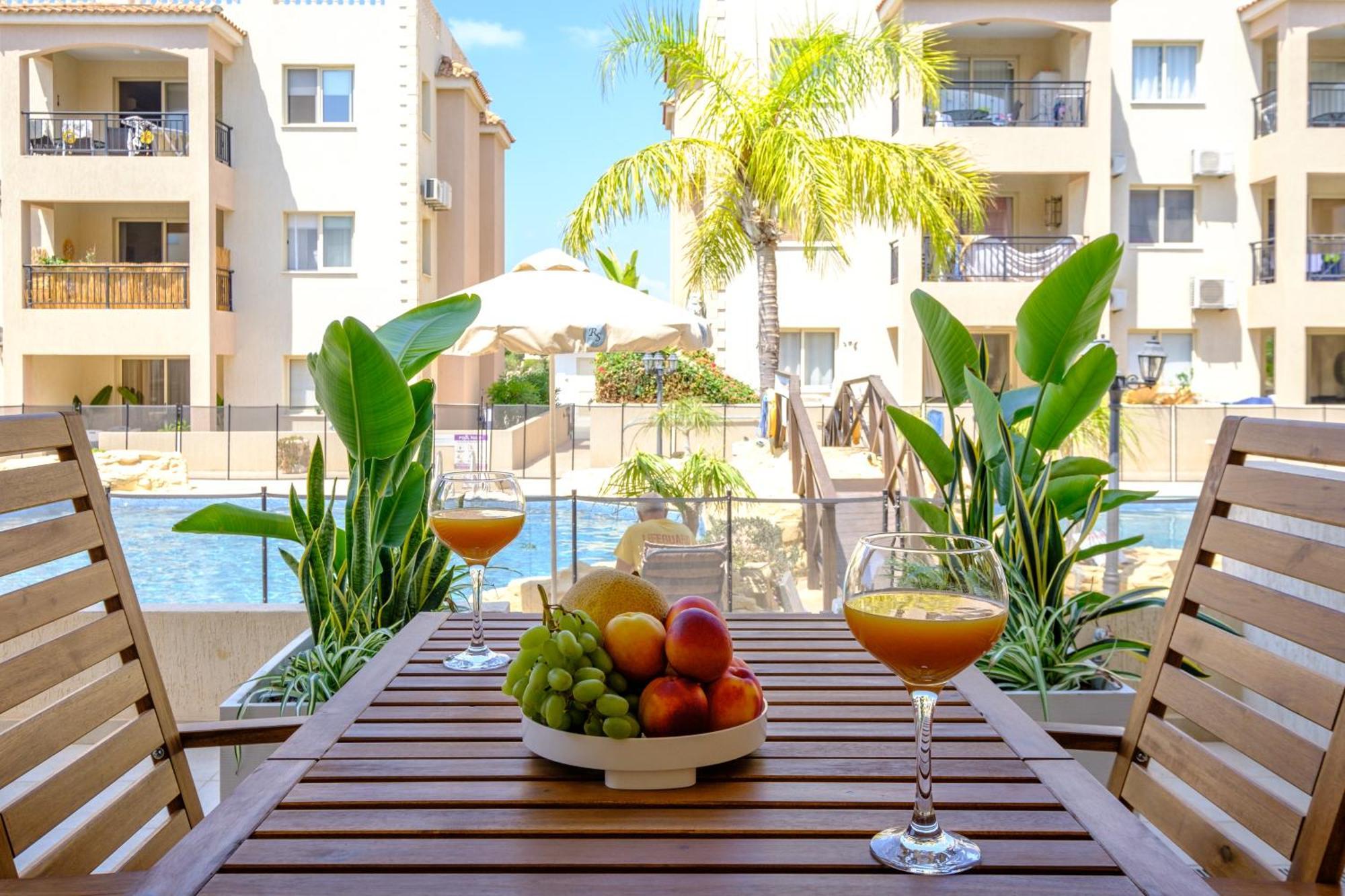 Апартаменты Oliva Poolside By Nomads